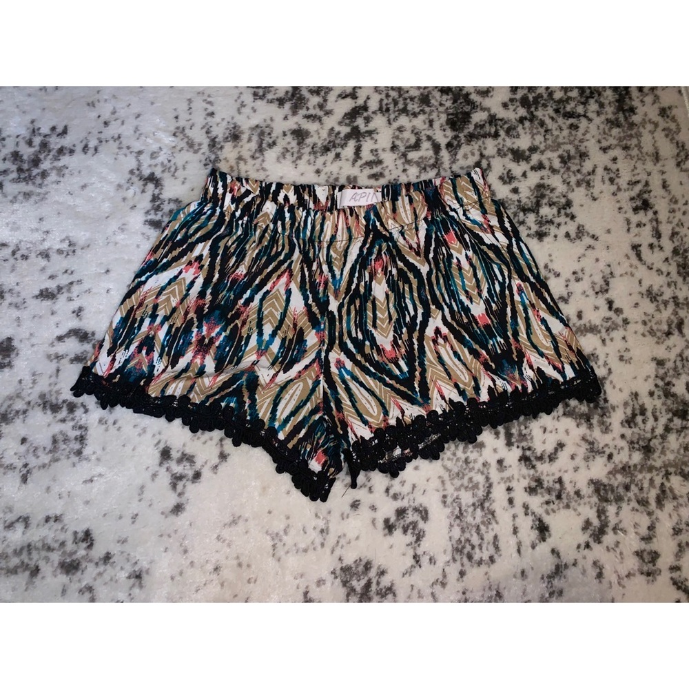 Lace dress shorts